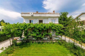 Apartment in Novi Vinodolski 15312